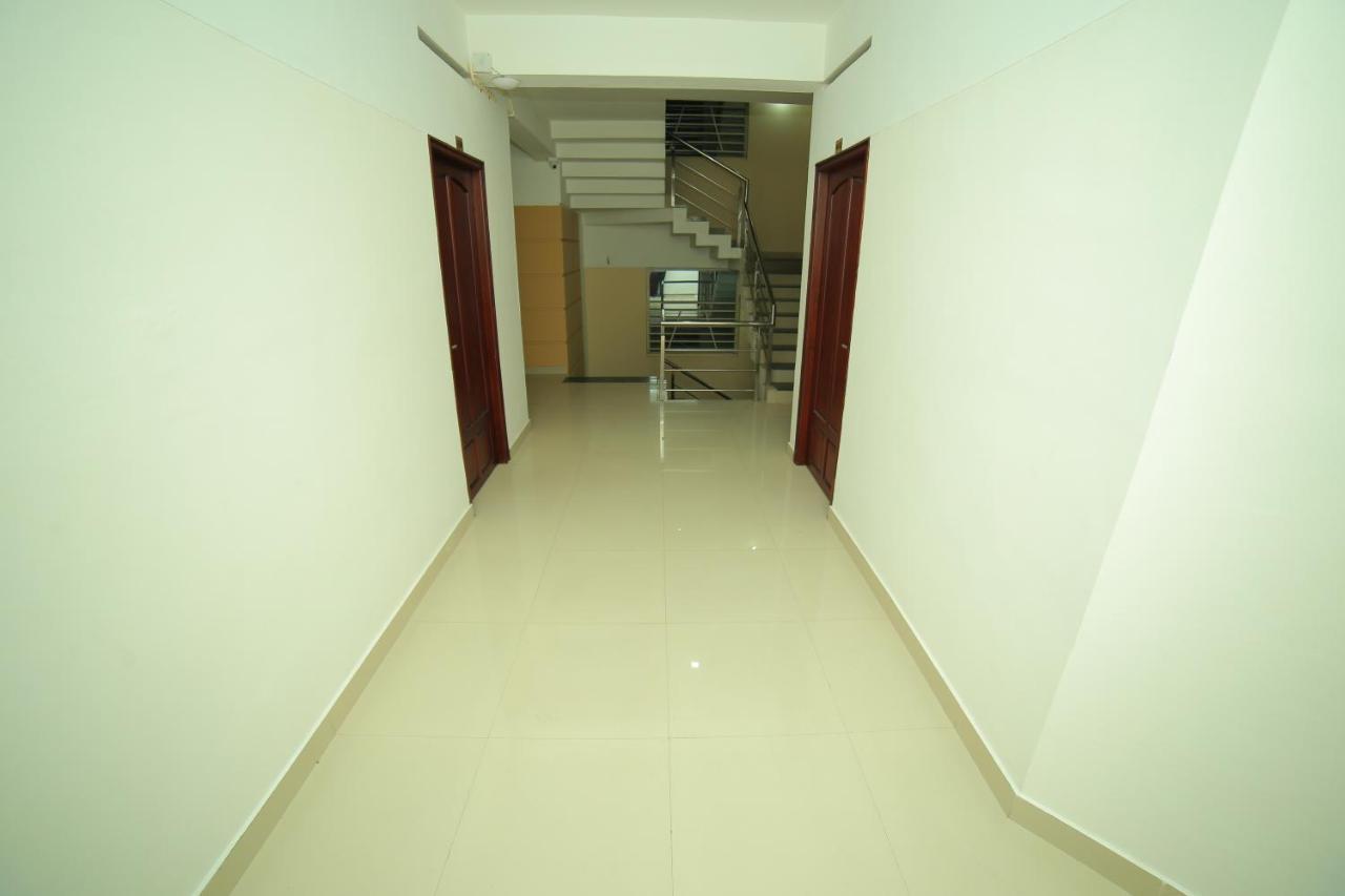 Hotel Falcon Thiruvananthapuram Exterior photo